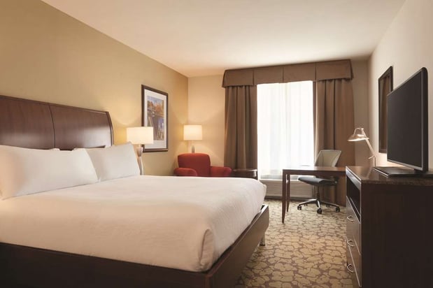 Images Hilton Garden Inn Boston Logan Airport