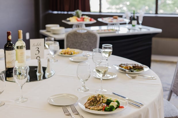 Images Crowne Plaza Suites Msp Airport - Mall of America by IHG