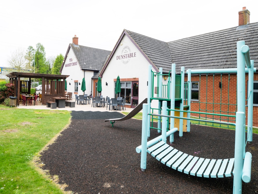 Market Cross Play Area
