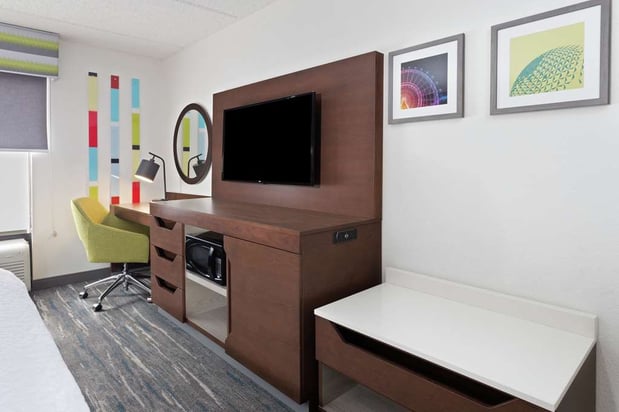 Images Hampton Inn & Suites Orlando Intl Dr N