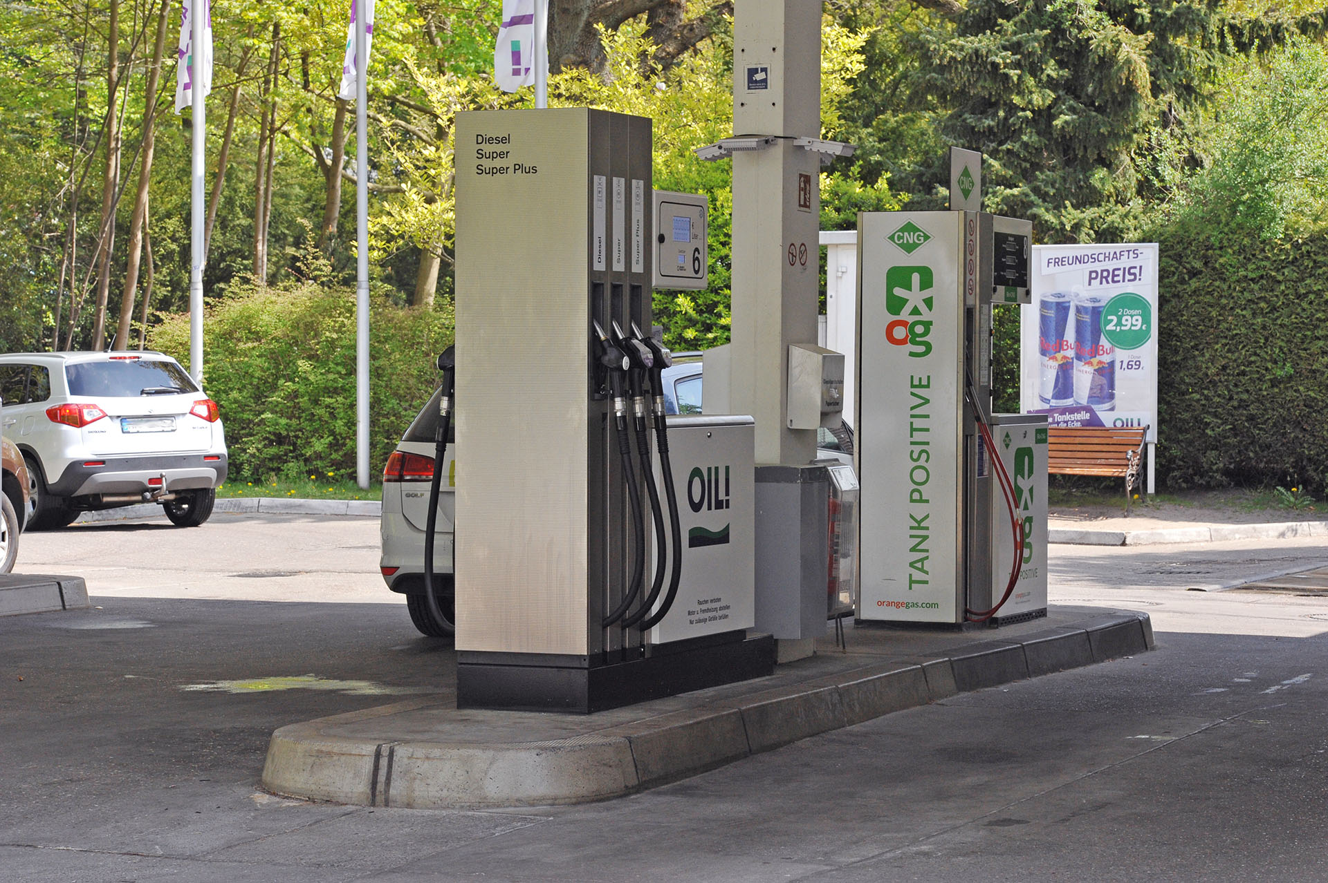 OIL! Tankstelle - OIL! Tankstelle Hamburg (Rolfinc …