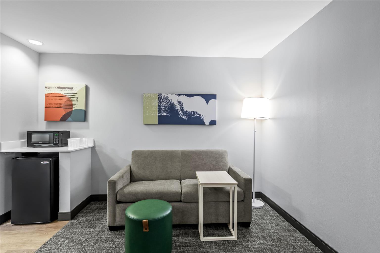 Guest room