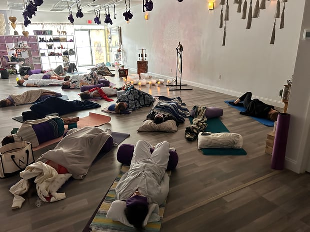 Images SOHAM YOGA