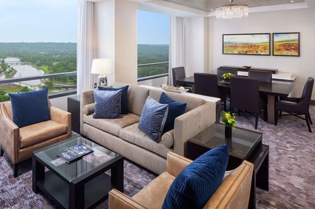 Images Hilton Rochester Mayo Clinic Area