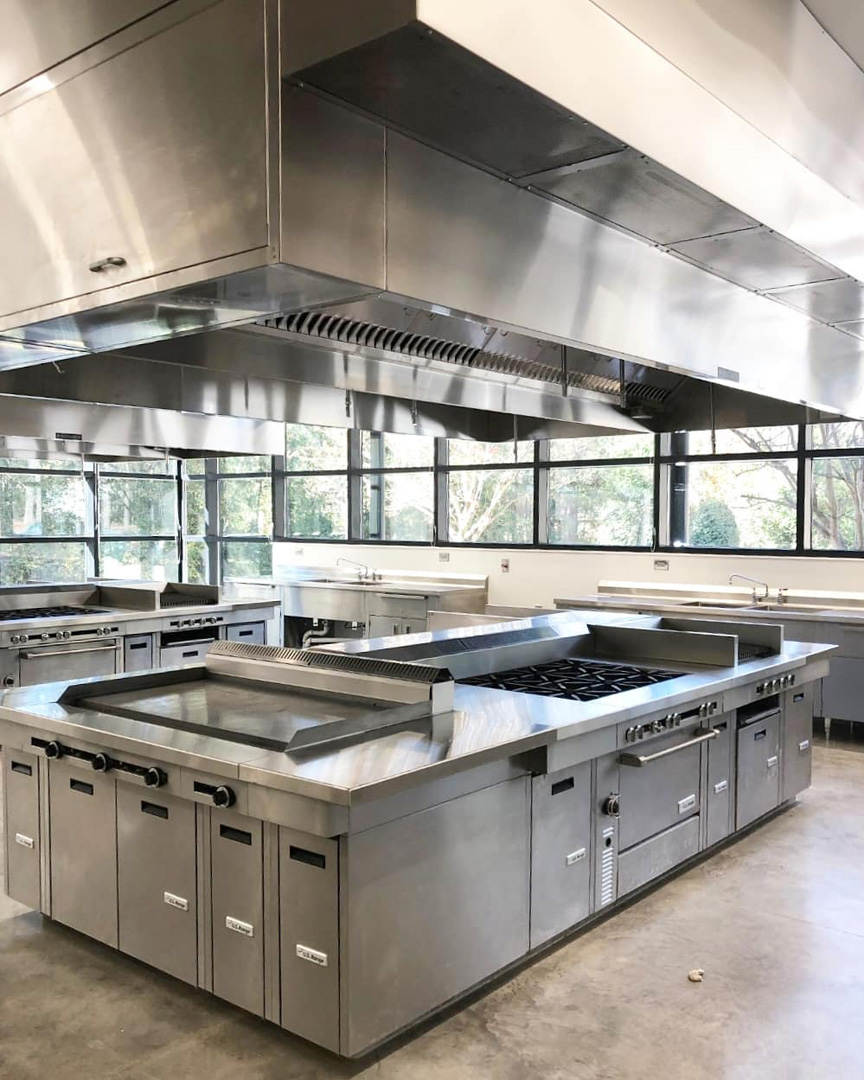 Singer Flihan designs and installs modern, high-efficiency commercial kitchens built to meet the performance standards of today’s top culinary operations—from restaurants to institutions.