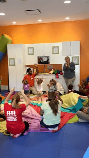 Come inside and discover a place created especially for young children and the people who care for them. Our children classes in Encino make it easy to add purposeful play, learning, and quality family time to your week.