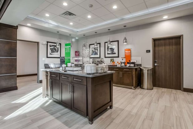 Images Hampton Inn & Suites North Dallas Central Expy
