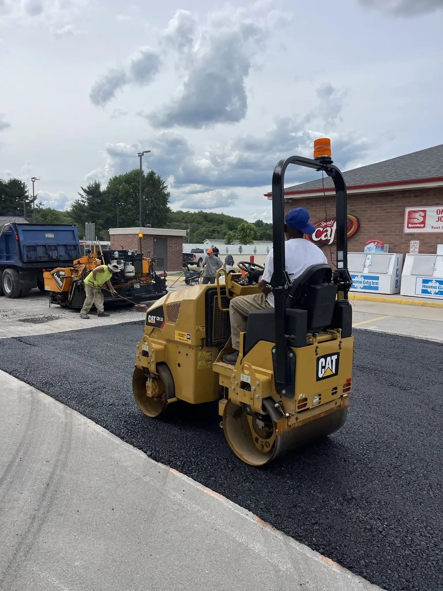United Paving LLC Image