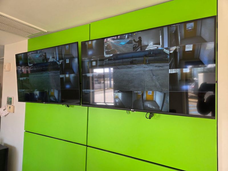 3123_Merchandise Wall