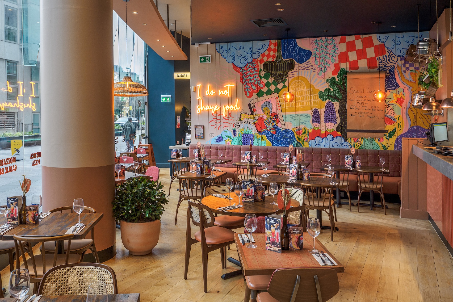 Zizzi - Victoria