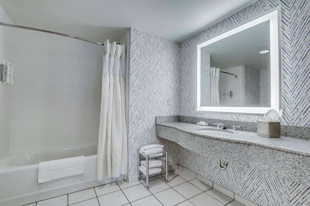 Images Hilton Garden Inn Louisville Northeast