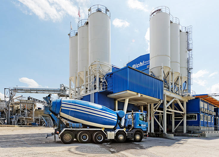 Richi AG, Im Riesentobel 1 in Weiningen ZH