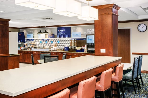 Images Holiday Inn Express & Suites Hampton South-Seabrook by IHG