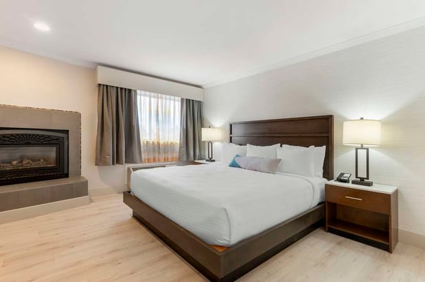 Images Best Western Plus All Suites Inn