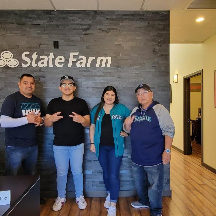 Images Lorenzo Valdivia Jr - State Farm Insurance Agent