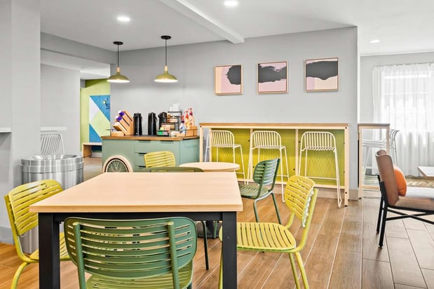 Images Spark by Hilton Modesto