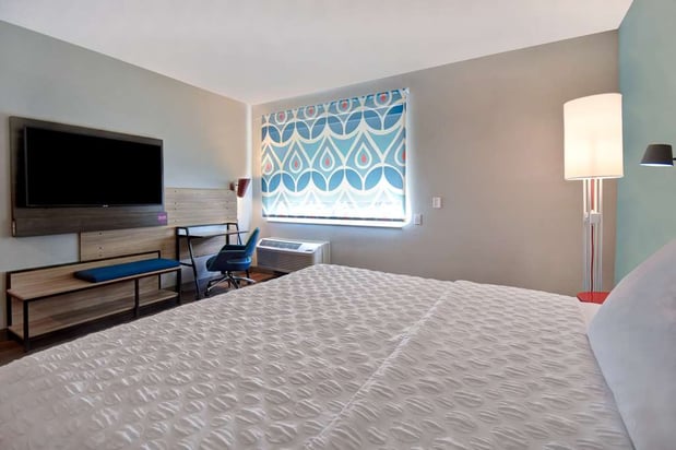 Images Tru by Hilton Auburn