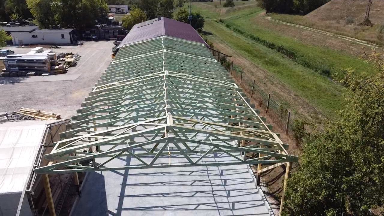 Images HORGAS TETŐ - Ácsmunka - Tetőfedés - Gépi fújt Szigetelés - Kompakt Lemez burkolás