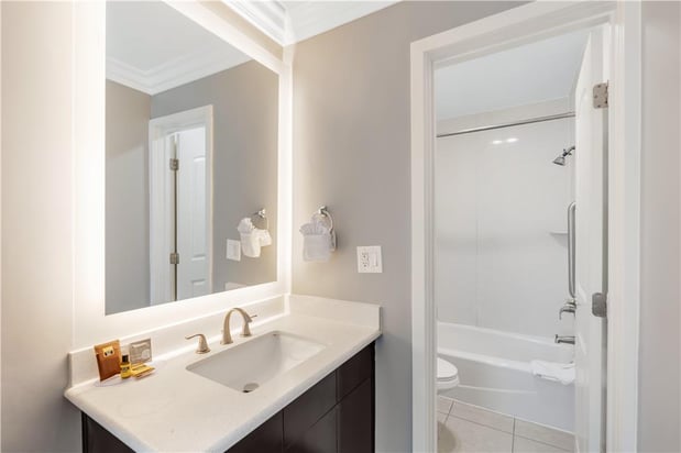 Images Best Western Plus LA Mid-Town Hotel