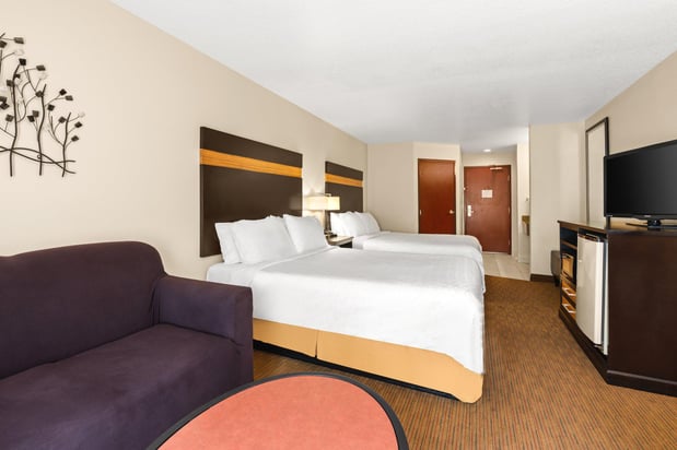Images Holiday Inn Express Portland SE - Clackamas Area, an IHG Hotel