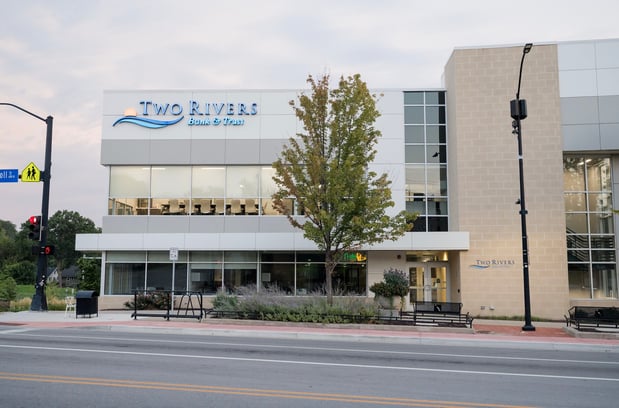 Images Two Rivers Bank & Trust
