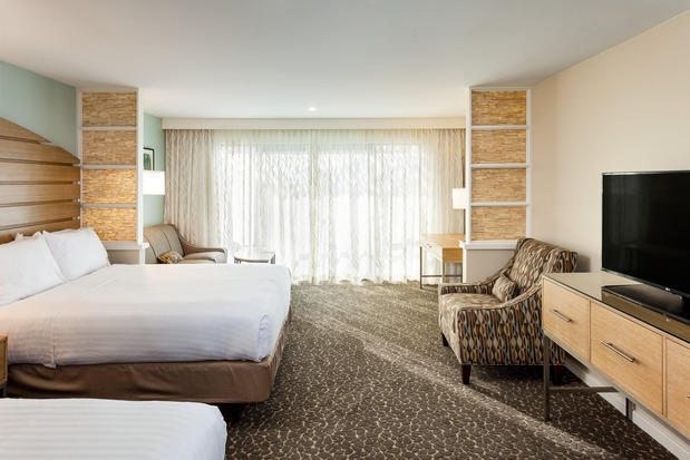 Images Holiday Inn Express & Suites la Jolla – Windansea Beach, an IHG Hotel