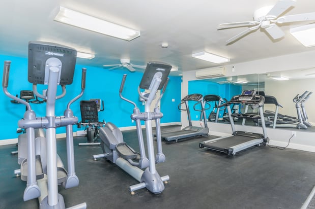Images London Square & Blue Spruce Apartments