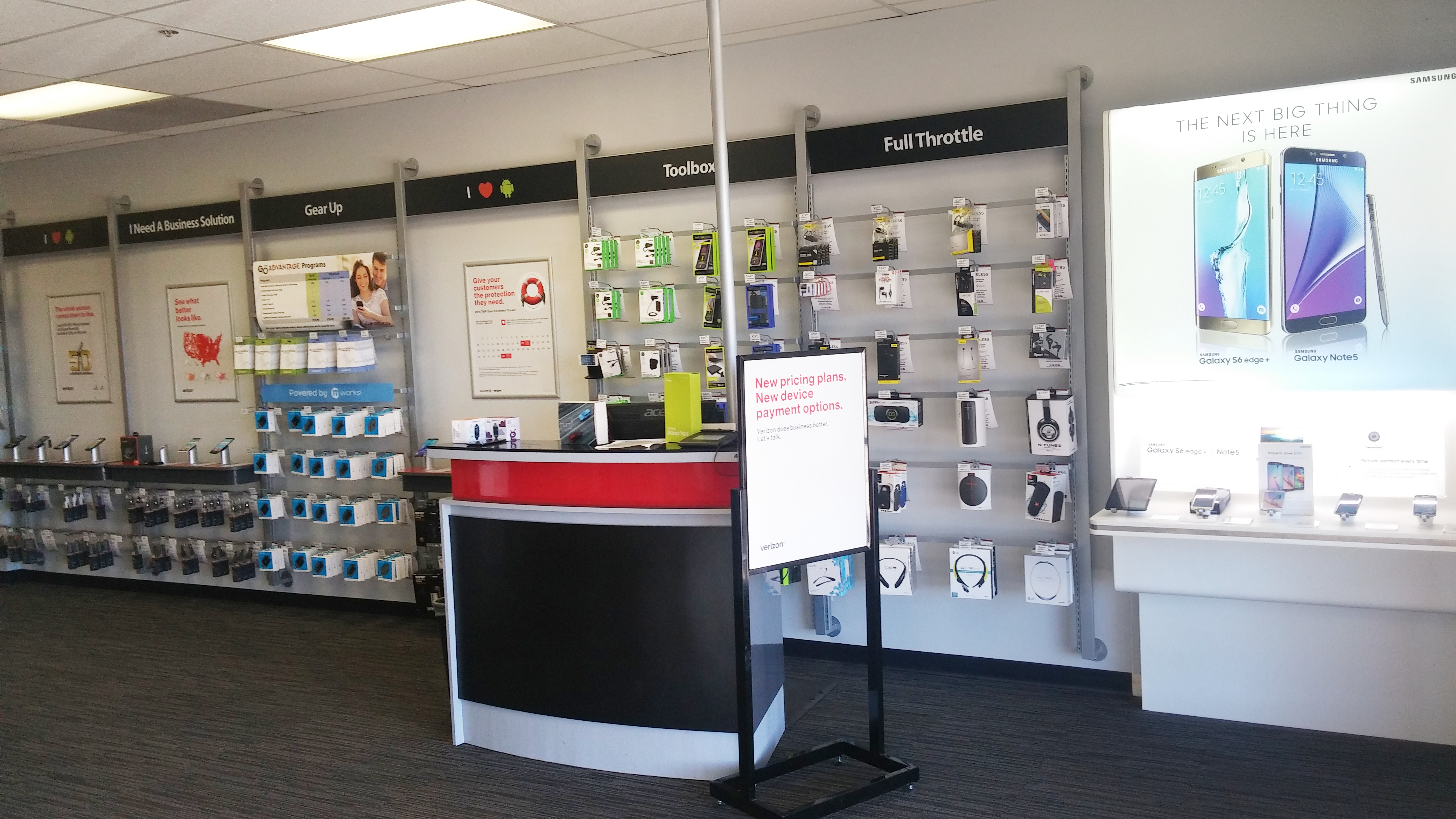 Verizon Authorized Retailer – GoWireless Photo