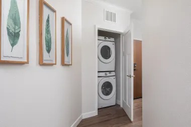 In-Home Full-Size Washer & Dryers 