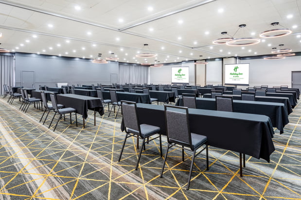 Images Holiday Inn & Suites Across From Universal Orlando by IHG