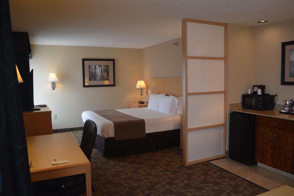 King Jetted Tub Suite