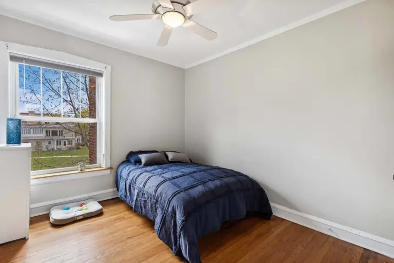Images The Bryant at Oak Park I & II Apartments