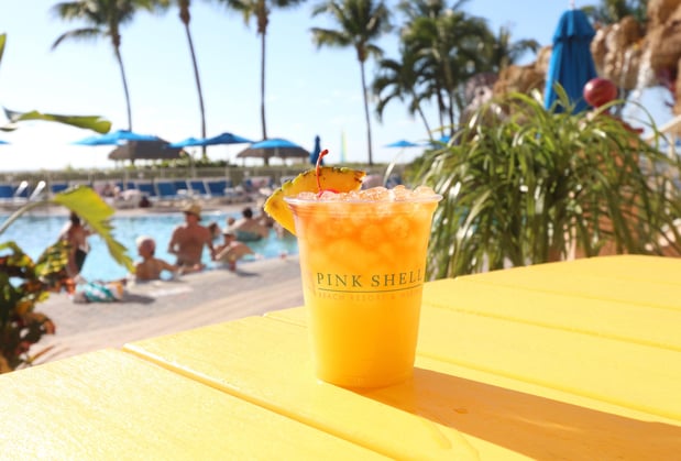 Images Bongo's Bar & Grille - Pink Shell Beach Resort