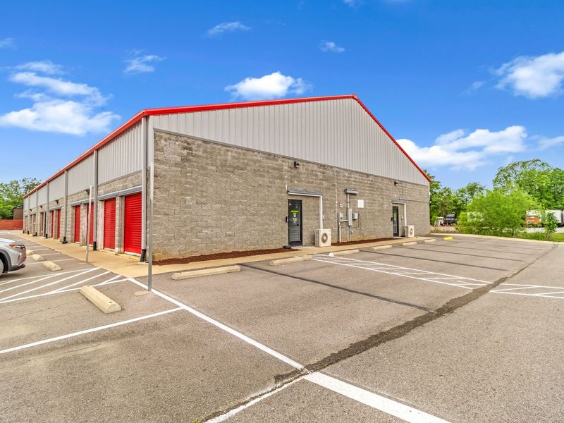 Exterior Units - Extra Space Storage at 813 N Broadway, Portland, TN 37148