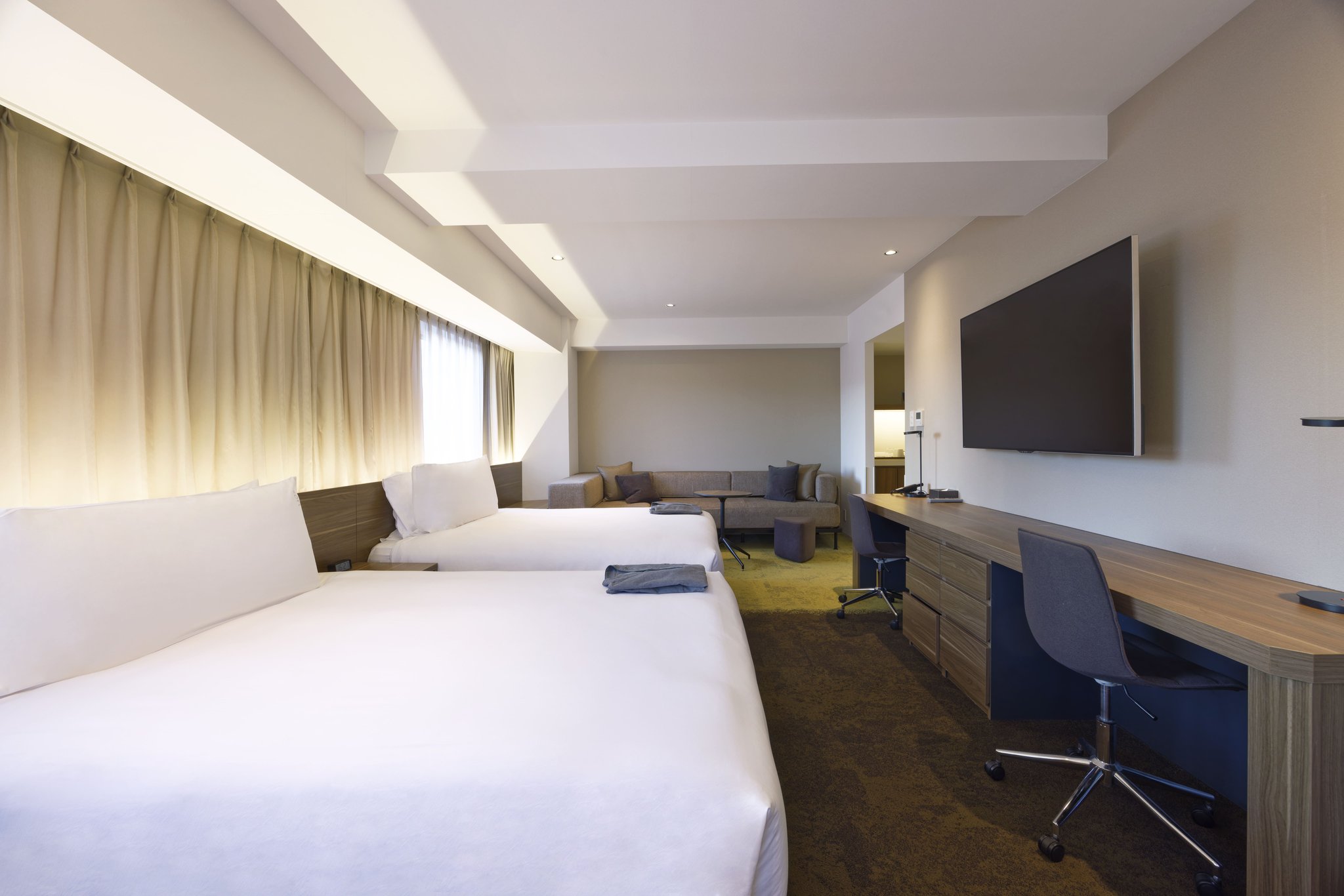 Images Holiday Inn & Suites Sapporo Odori Park by IHG