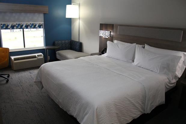 Images Holiday Inn Express Rocky Mount – Sports Center by IHG
