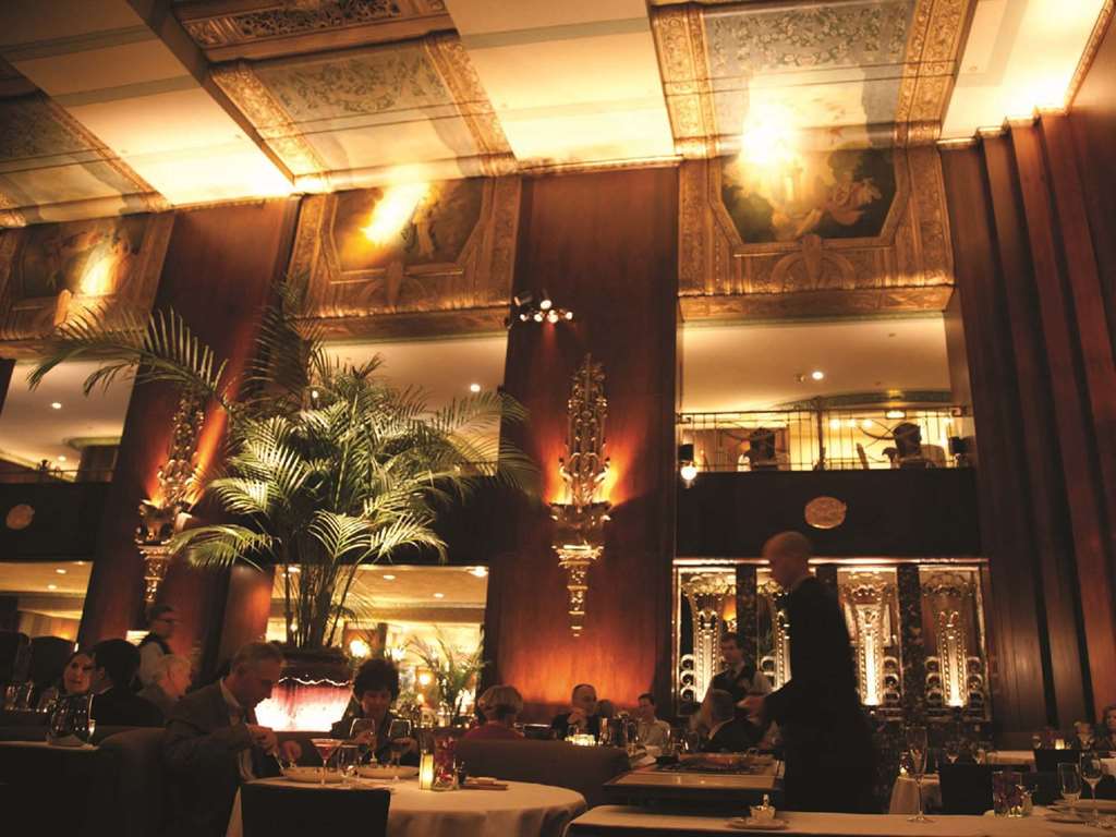 Hilton Cincinnati Netherland Plaza