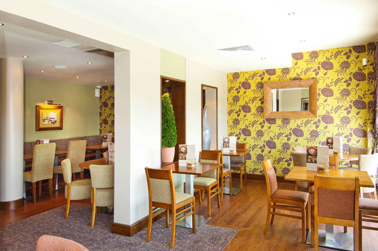 Thyme restaurant Premier Inn London Gatwick Airport (Manor Royal) hotel Crawley 08715 279214