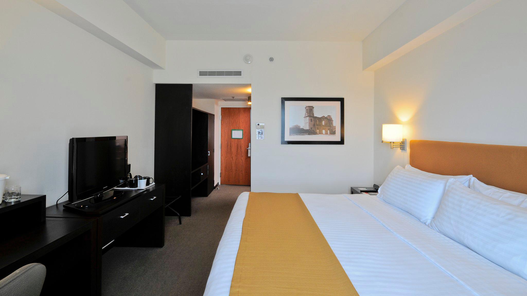Images Holiday Inn Uruapan, an IHG Hotel