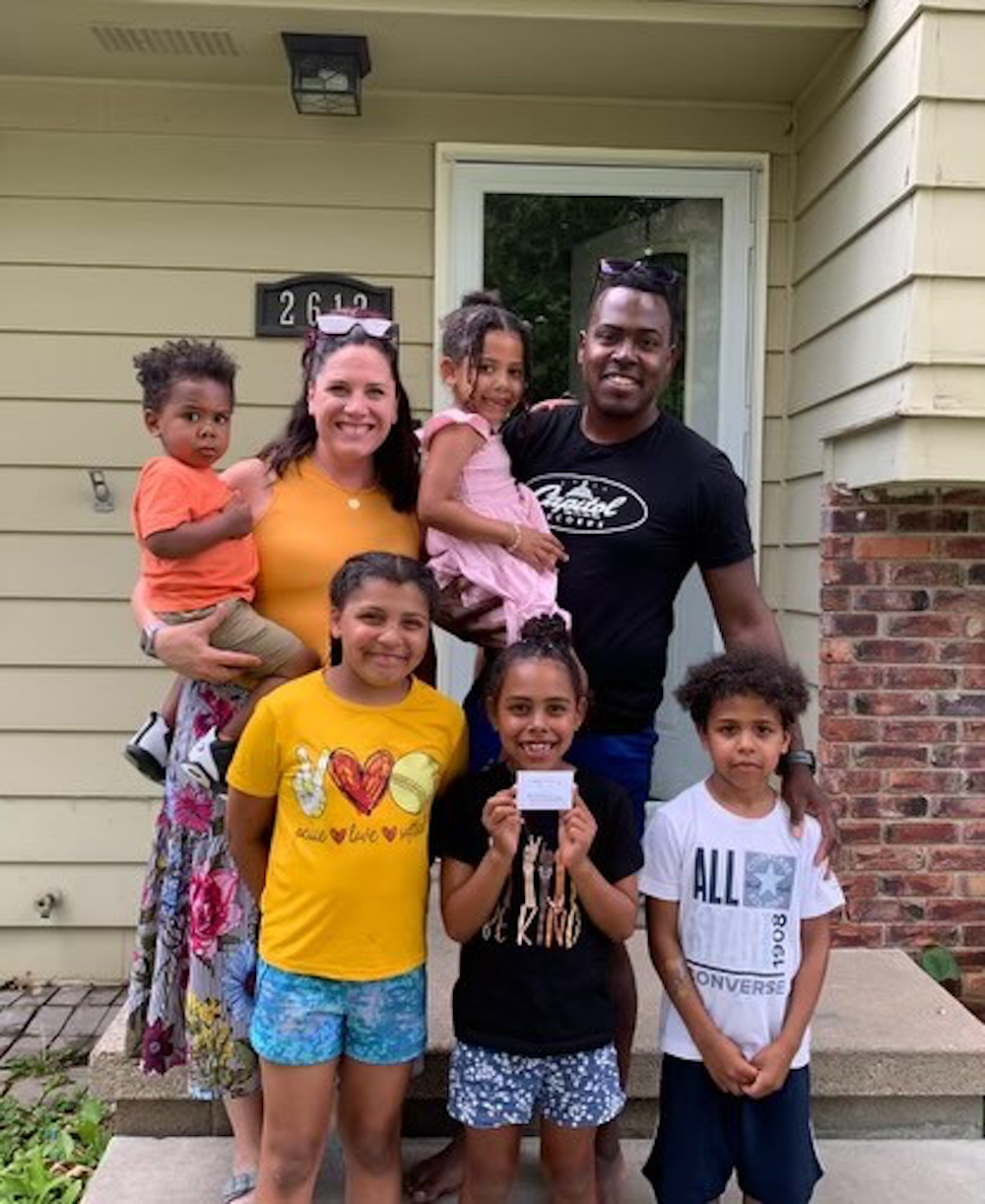 Drumroll, please... The winner of our Quarterly Good Neighbor prize is the Nobles family! They're always there to lend a helping hand, and we wanted to recognize their kindness. Let's hear it for these fantastic neighbors!