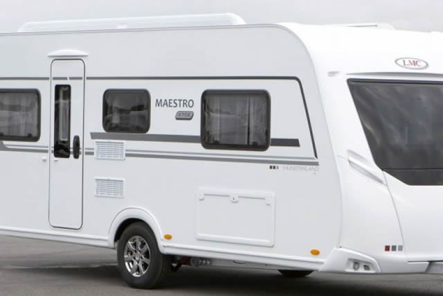 M. JÖRG CARROSSERIE CARAVANS, Churerstrasse 19 in Domat/Ems