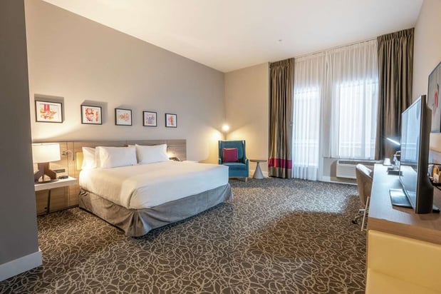 Images Hilton Garden Inn Wichita Downtown