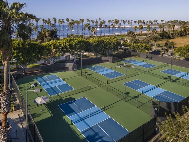 Images Hilton Santa Barbara Beachfront Resort