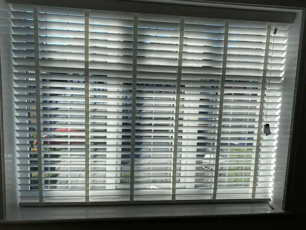 Images Household Bargain Centre & Chantelle Blinds