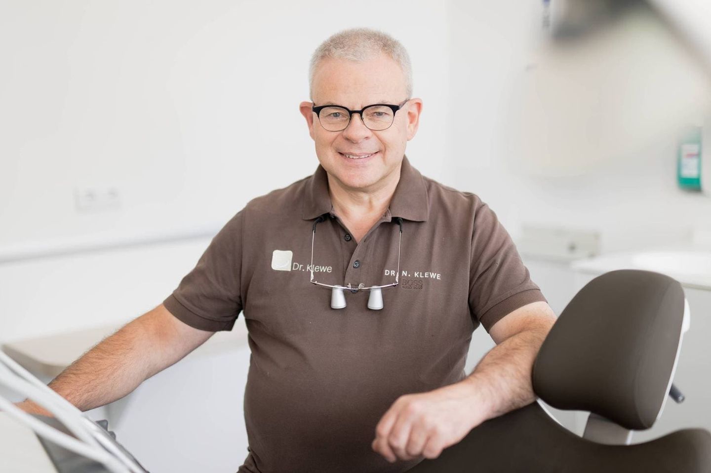 Dr. Norbert Klewe Praxis für Zahnmedizin, Neue Str. 18 in Holzminden