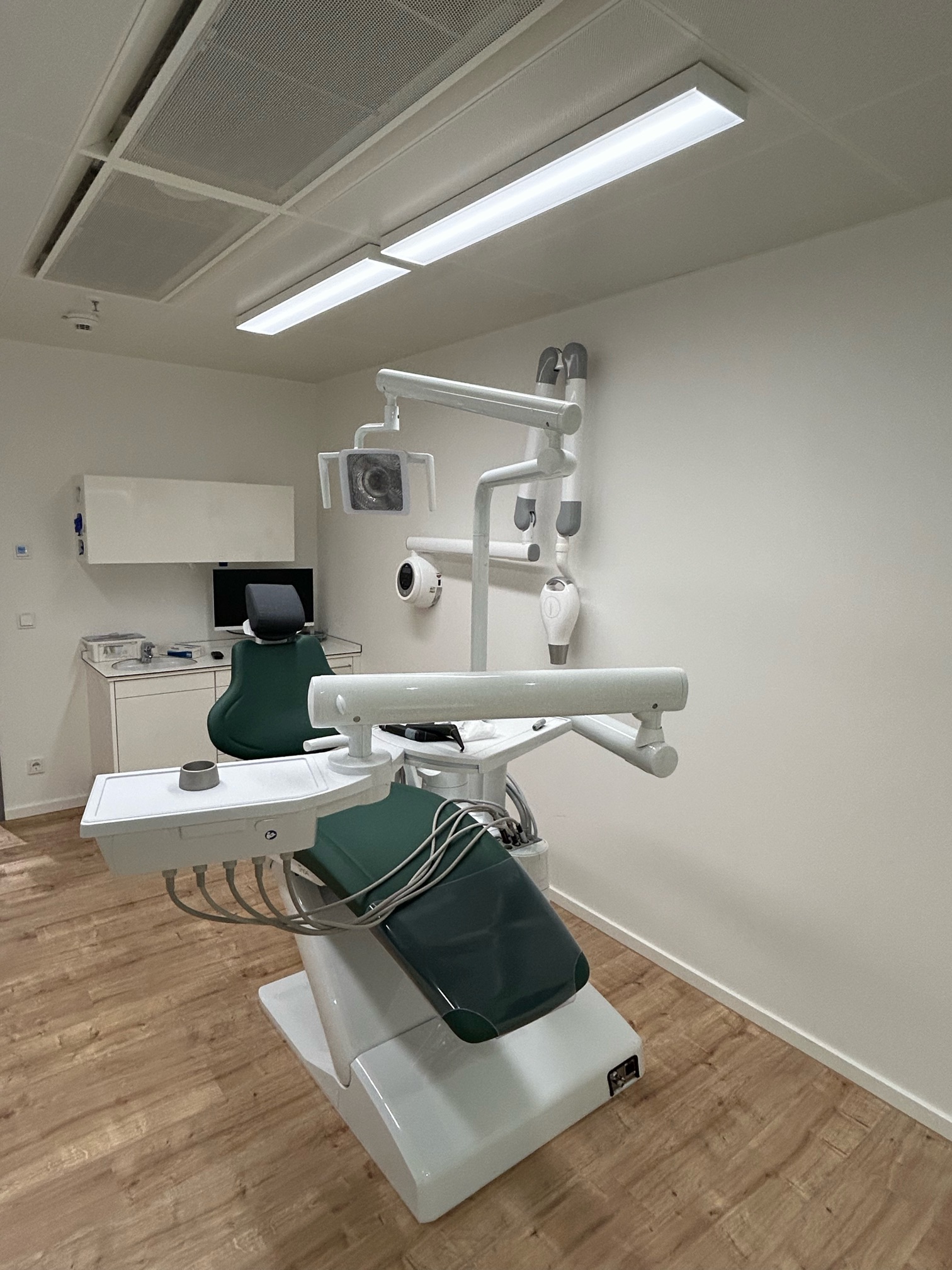 Bild 4 AOK-Zahnklinik Düsseldorf in Düsseldorf