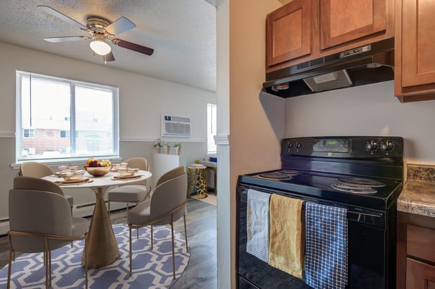Images Dixon Manor Apartment Homes