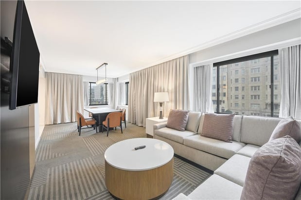 Images Capital Hilton