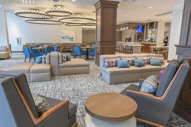 Images Hilton Garden Inn Cincinnati Midtown