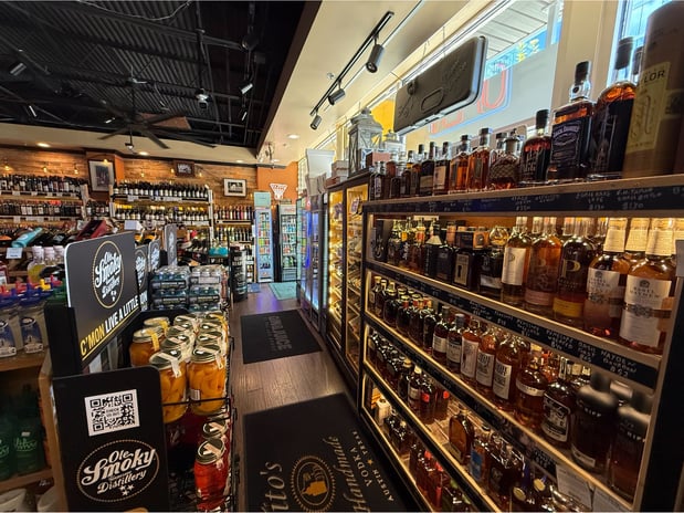 Images 12th & Pine Liquor Store